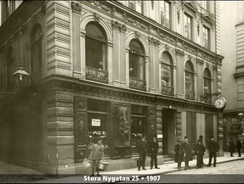 Gyllenberg & Rosengren Partihandel - 1907 - Partihandel på vånginen ovanför gautplanet - bild 1 - Källa wohlinurhandel.se - 2018-11-11.jpg